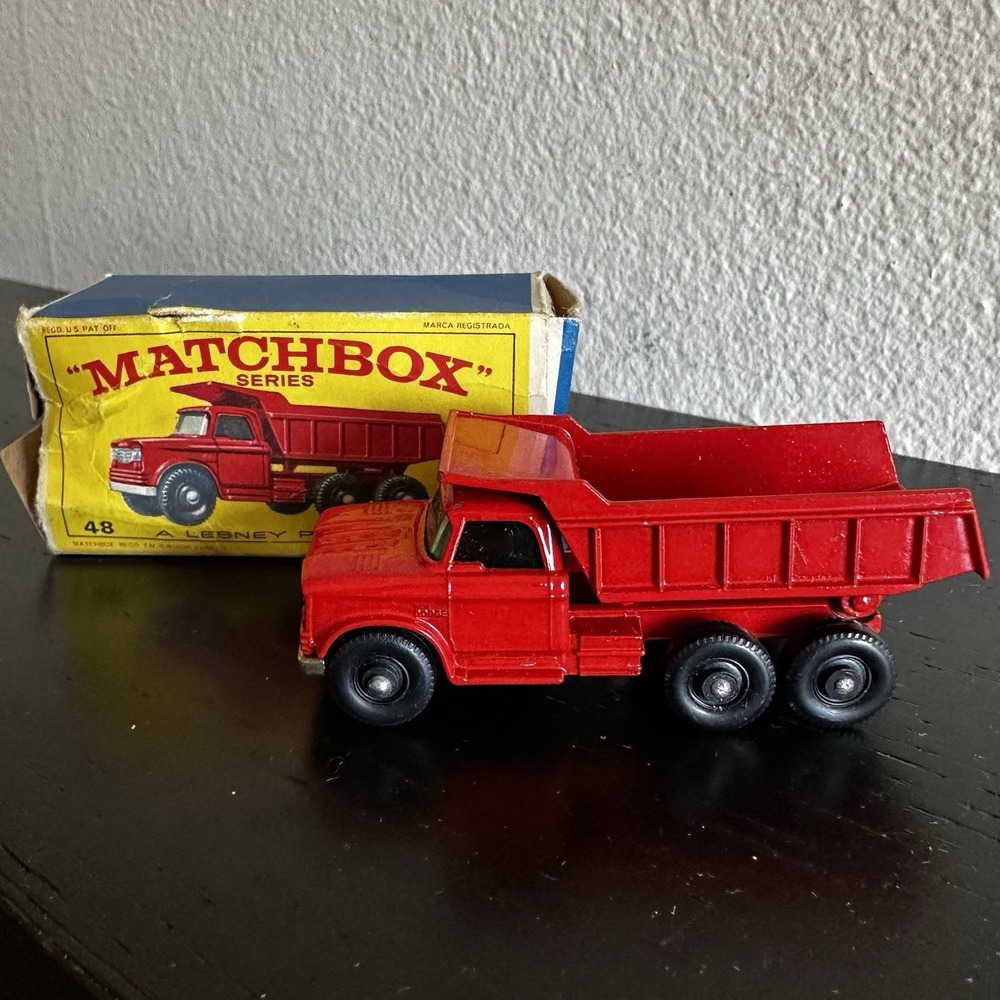 Matchbox Lesney DODGE DUMPER TRUCK #48 Original Box 1966